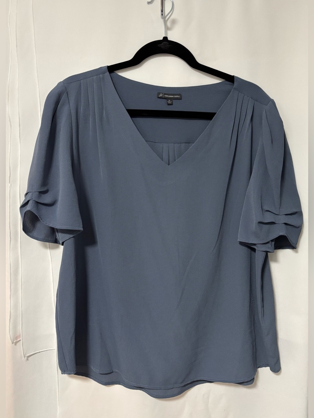 Short Sleeve Blouse. Size XL.
